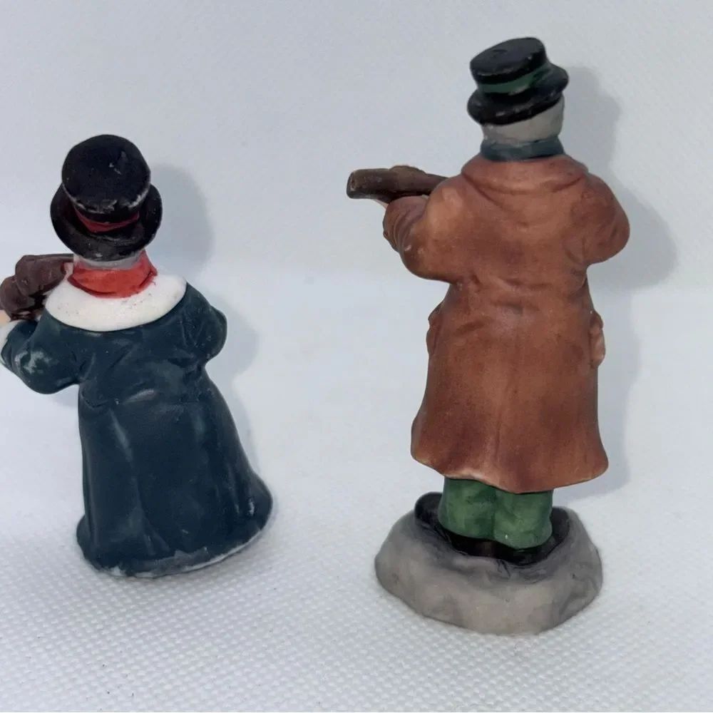 Vintage Lemax Victorian style Holiday Carolers Figurine Set of 4 - Picture 8 of 12